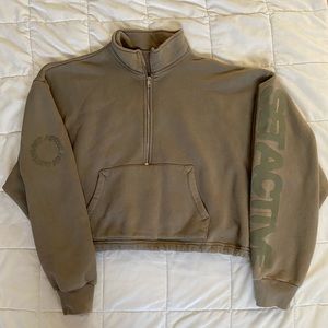 Set Active cropped half zip